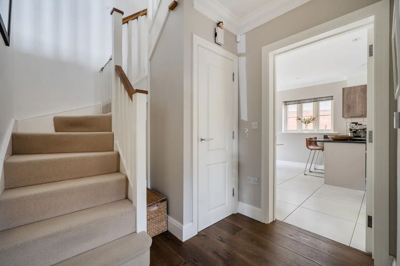 Griffiths Close, Cirencester, GL7, photo 10