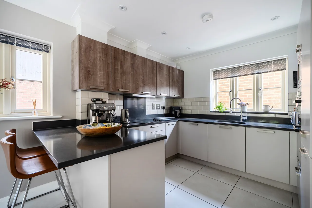 Griffiths Close, Cirencester, GL7, photo 6