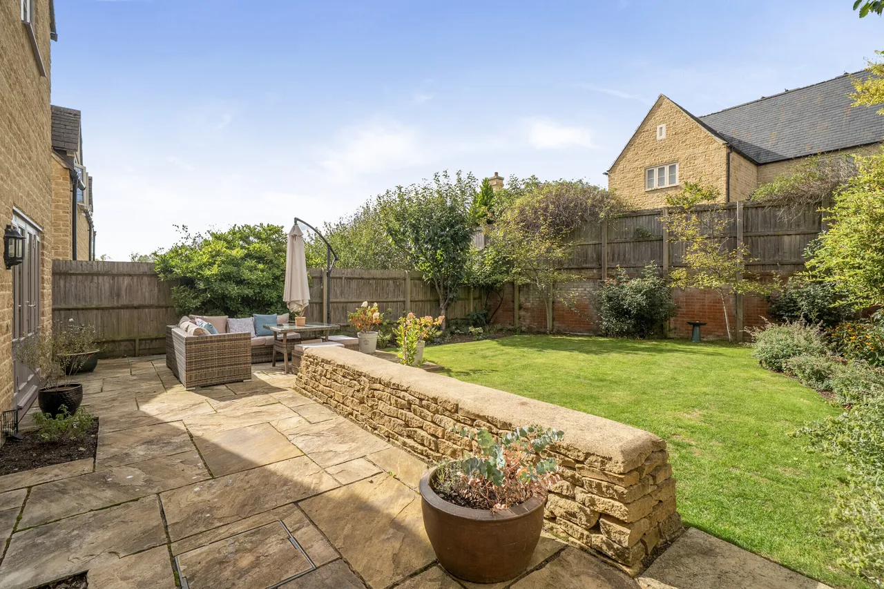 Griffiths Close, Cirencester, GL7, photo 20