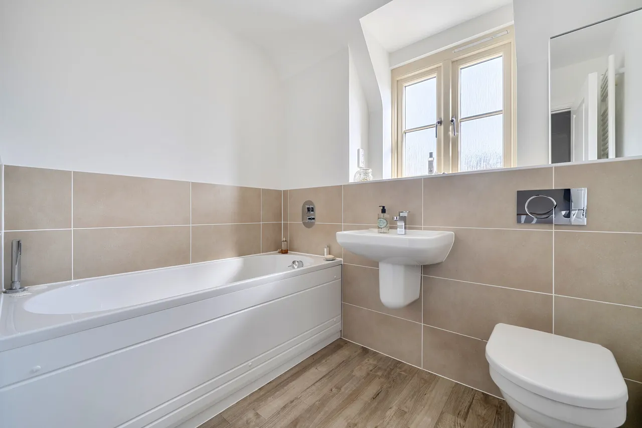 Griffiths Close, Cirencester, GL7, photo 18