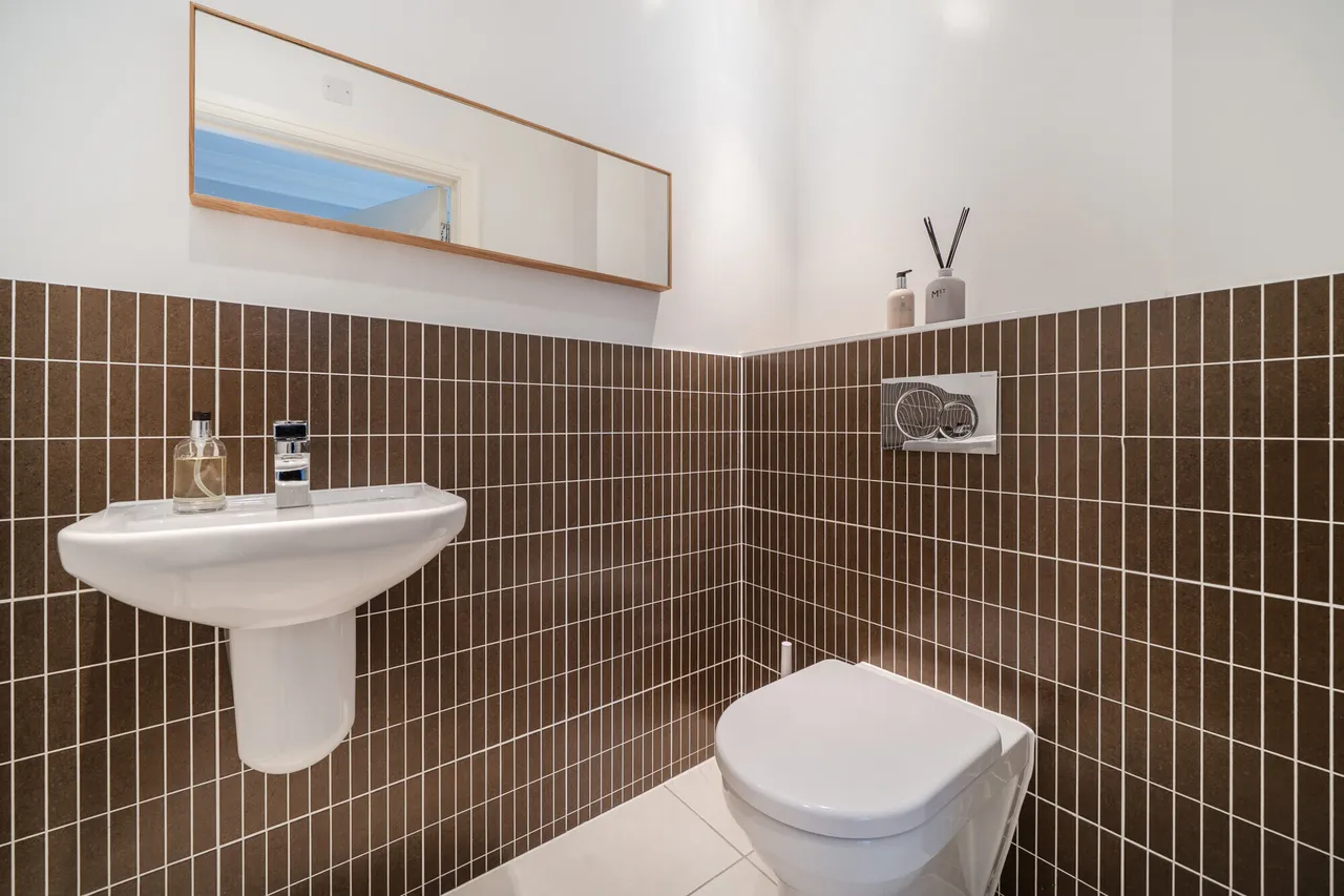 Griffiths Close, Cirencester, GL7, photo 9