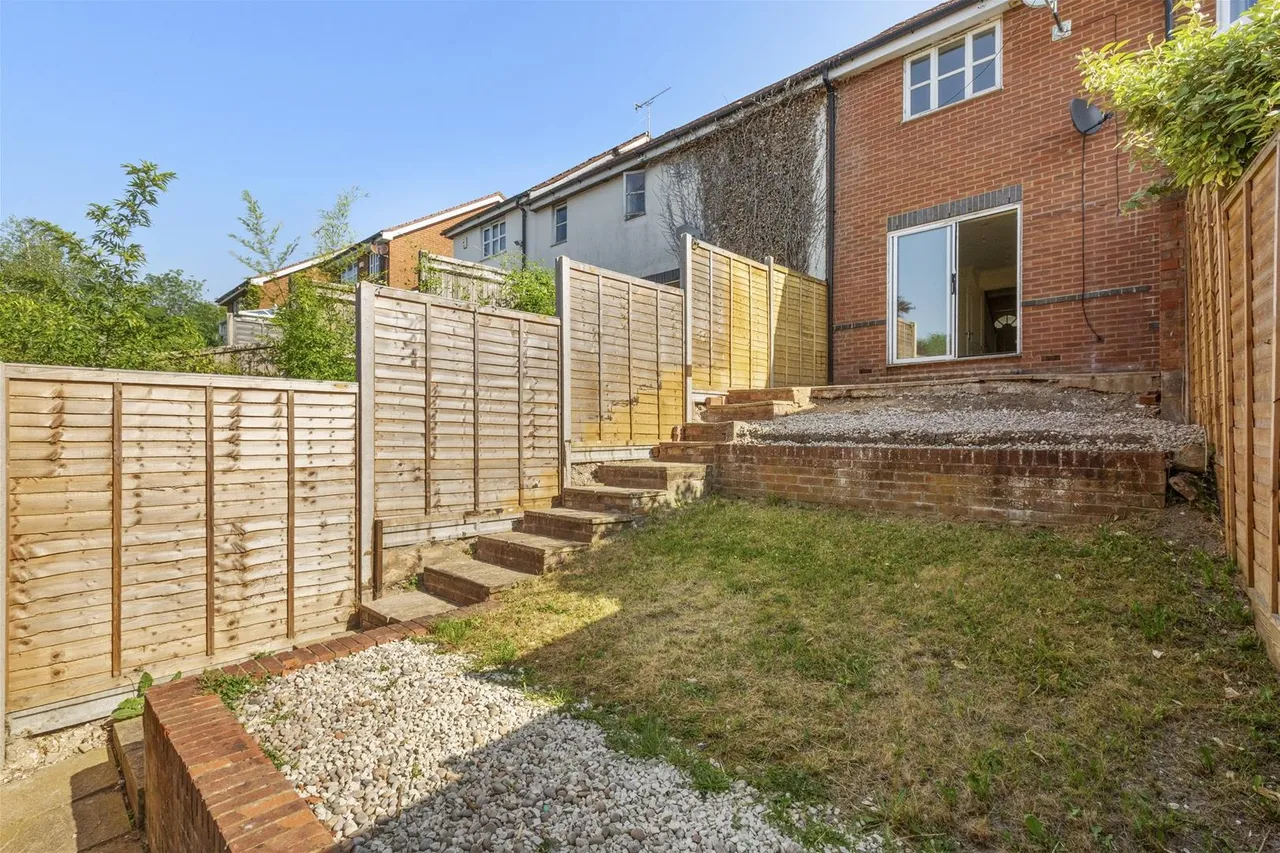 Falcon Rise, Downley, HP13, photo 11