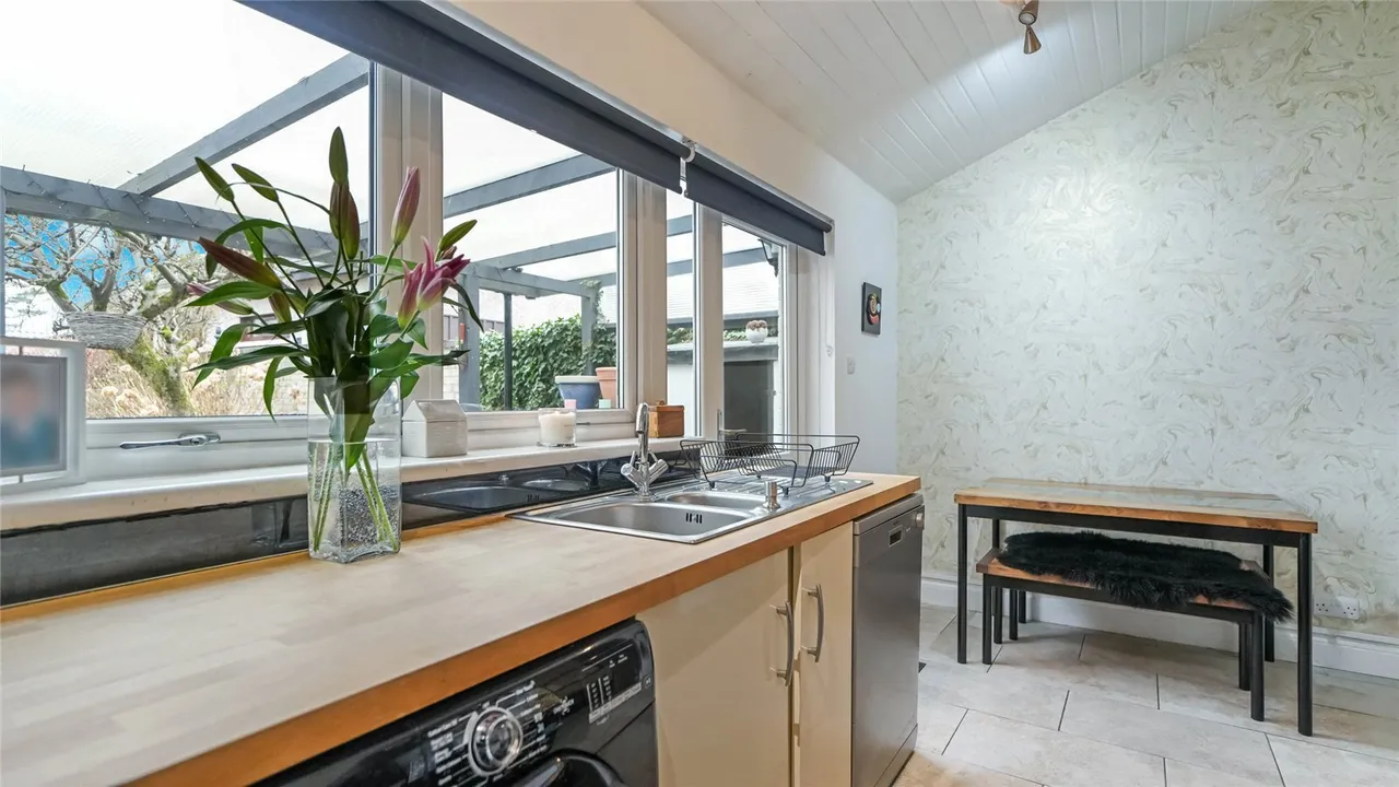Stirling Road, Cumbernauld, Glasgow, North Lanarkshire, G67, photo 7