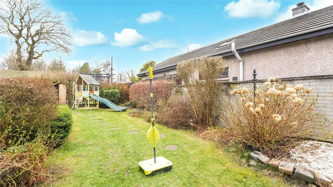 Stirling Road, Cumbernauld, Glasgow, North Lanarkshire, G67, photo 19