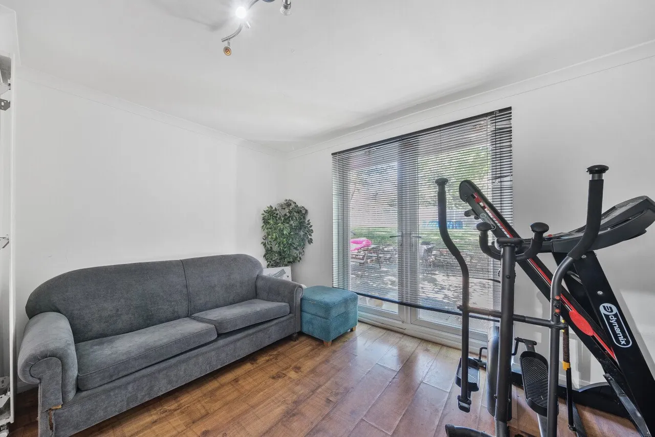 2 bed flat for sale, Thicket Terrace, Anerley, SE20