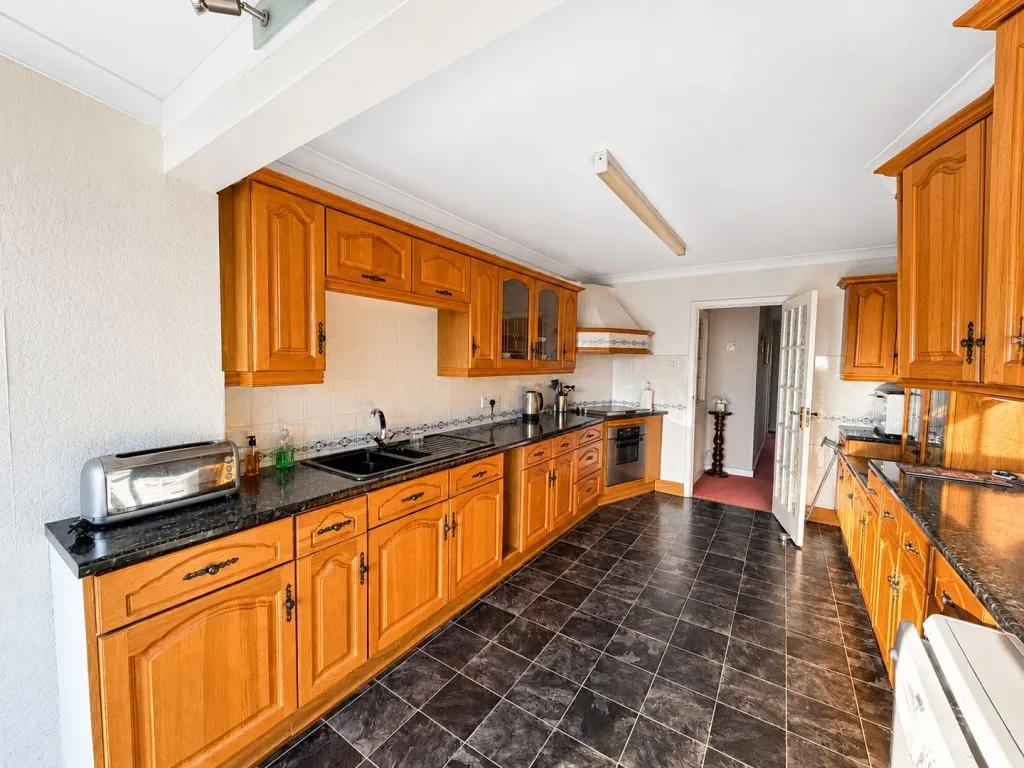 Ellerslie Lane, Bexhill on Sea, photo 21