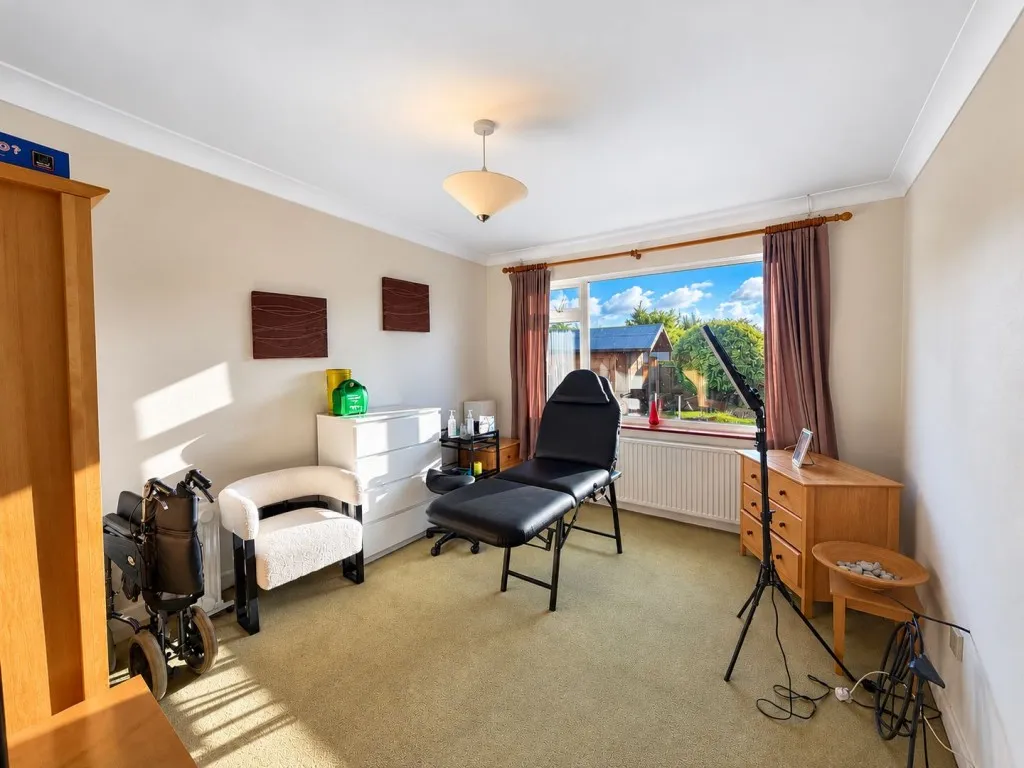 Ellerslie Lane, Bexhill on Sea, photo 17