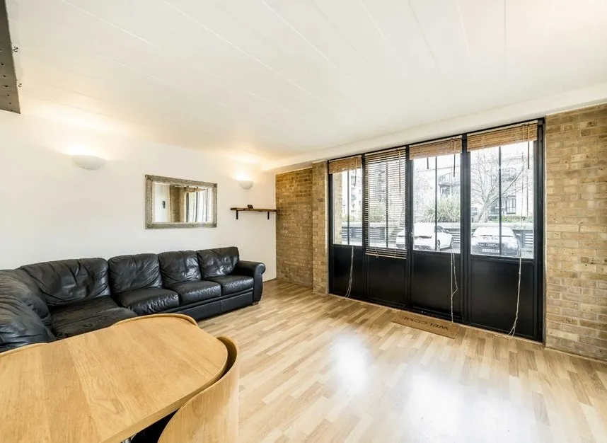 Burrells Wharf Square, Canary Wharf, E14, photo 2