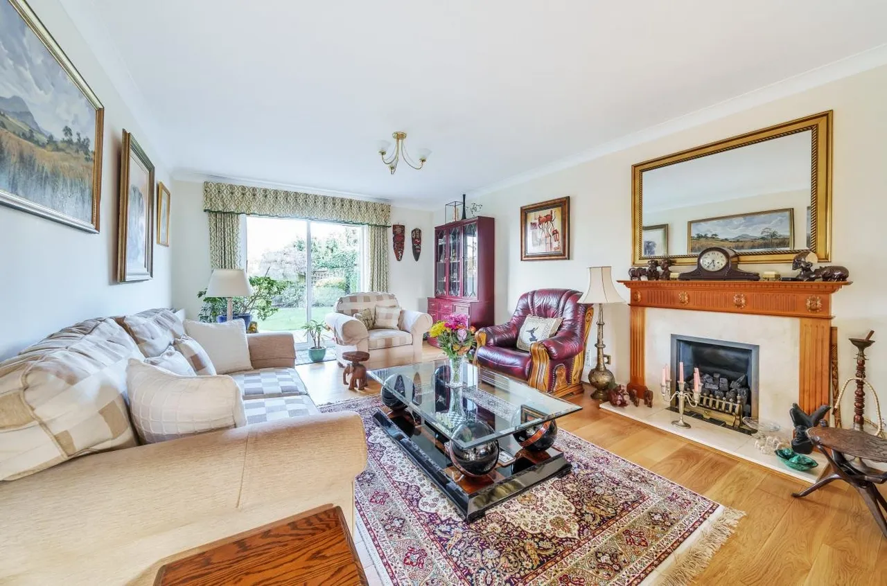 Arundel Avenue, Ewell, KT17 2RN, photo 3