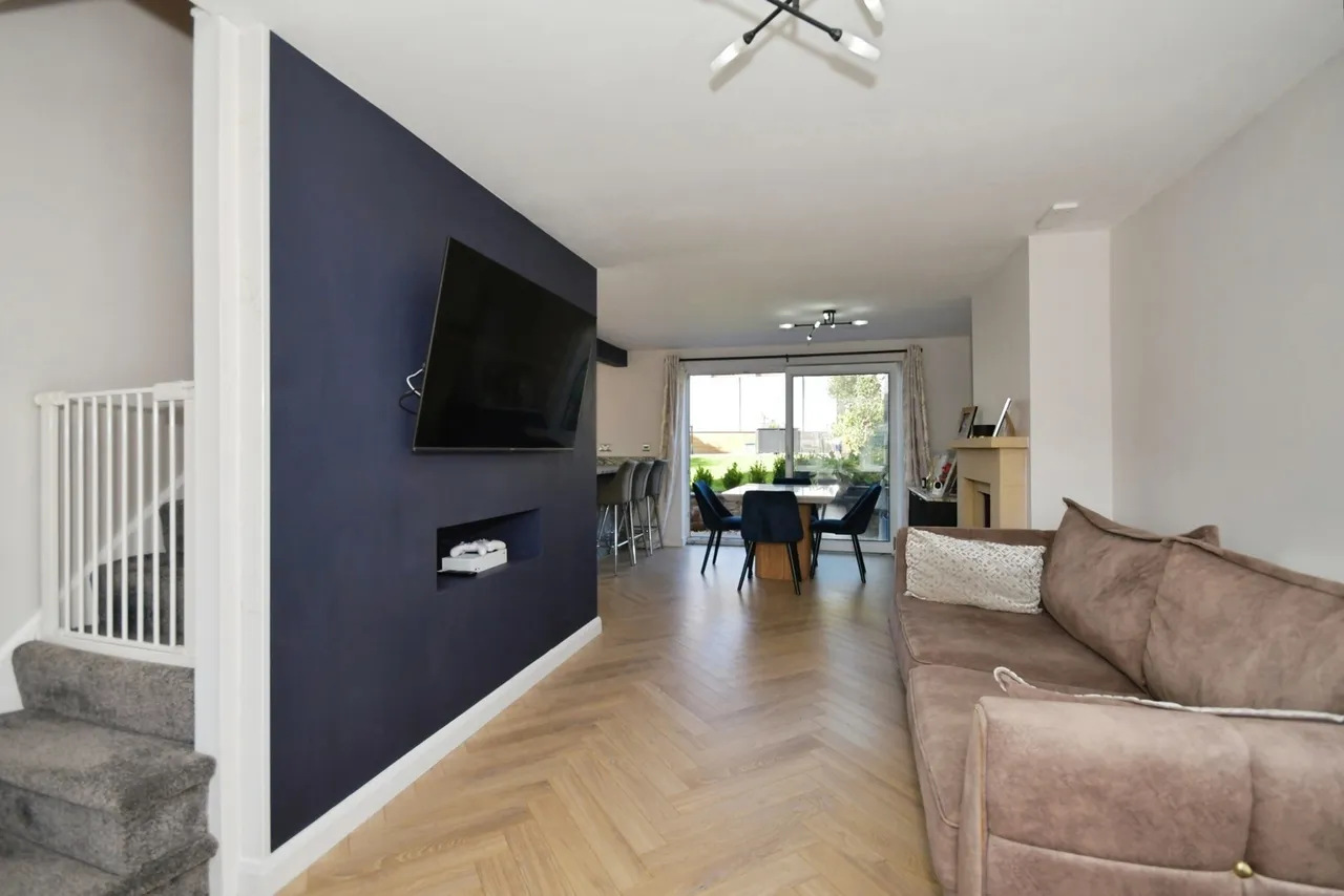 Deerlands Road, CHESTERFIELD, Derbyshire, S42, photo 6