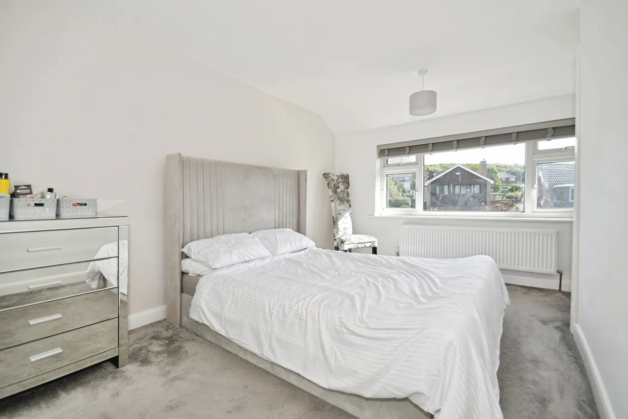 Deerlands Road, CHESTERFIELD, Derbyshire, S42, photo 9