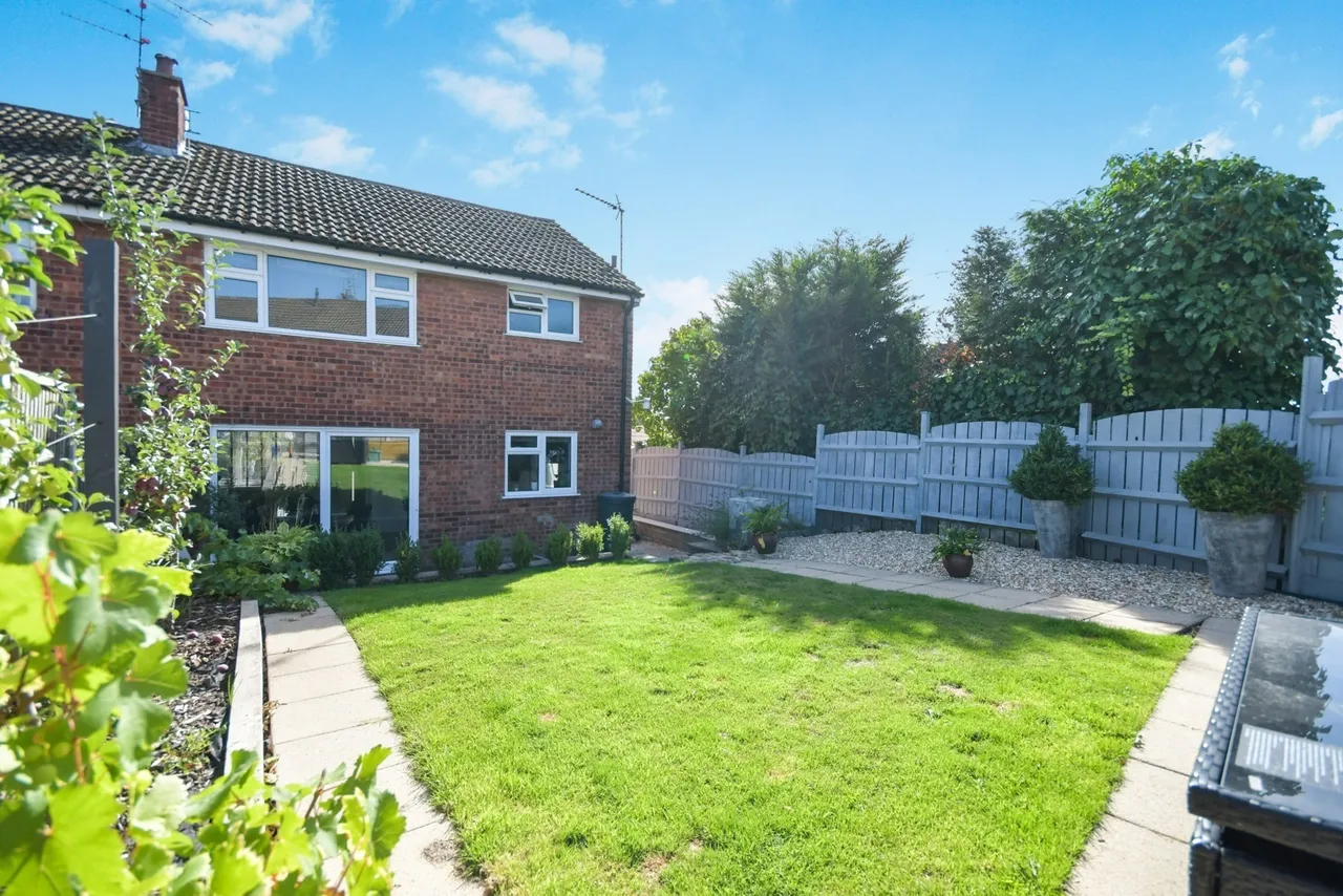 Deerlands Road, CHESTERFIELD, Derbyshire, S42, photo 18