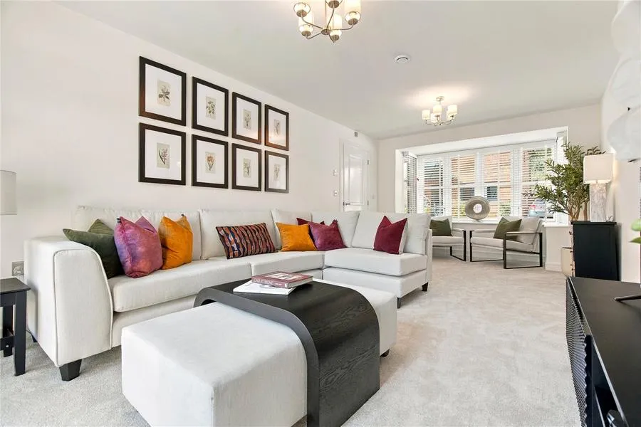 Bakeham Lane, Englefield Green, TW20, photo 8