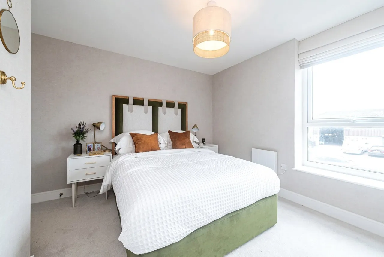 Kings Road, Newbury, RG14, photo 9