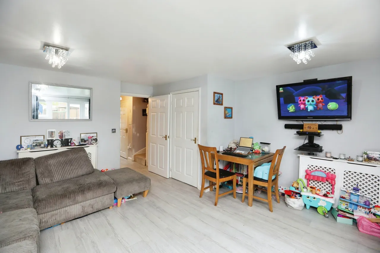 Monarch Drive, Kemsley, Sittingbourne, Kent, ME10, photo 15
