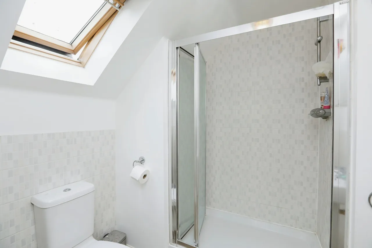 Monarch Drive, Kemsley, Sittingbourne, Kent, ME10, photo 6
