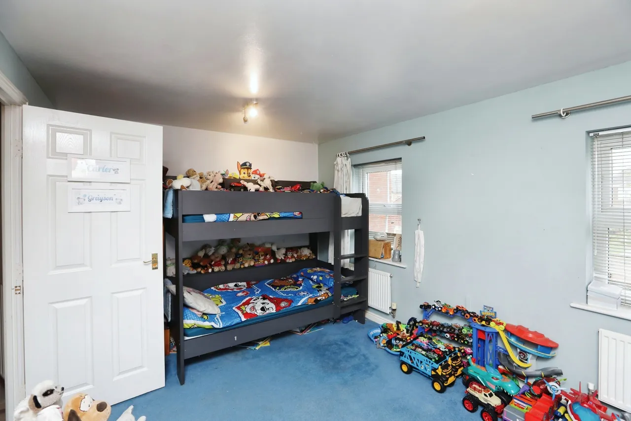 Monarch Drive, Kemsley, Sittingbourne, Kent, ME10, photo 9