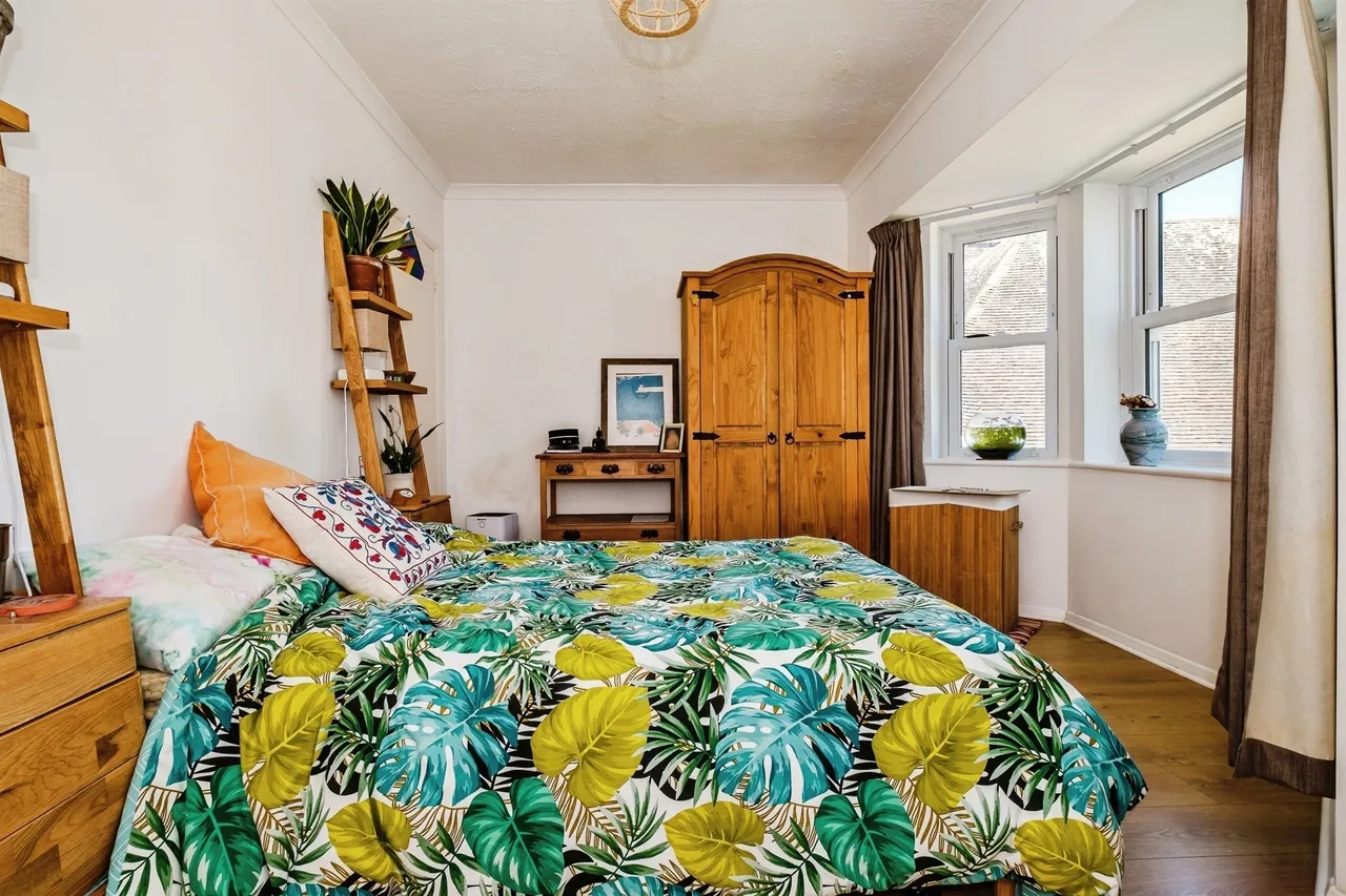 St. Michaels Road, Worthing, BN11, photo 3
