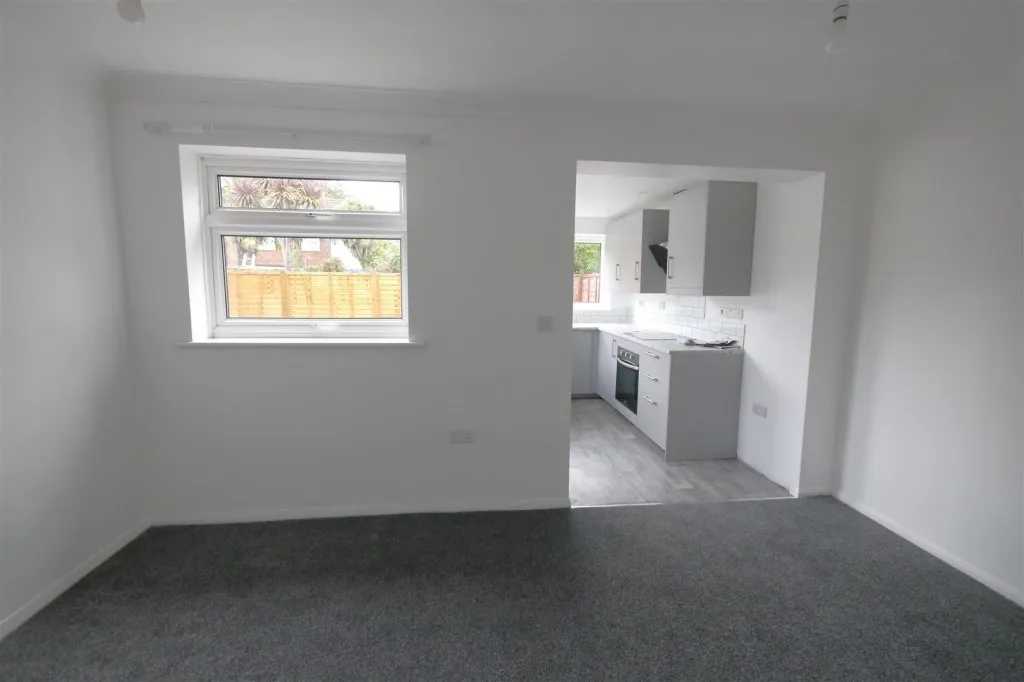 Henfield Close, Goring-By-Sea, BN12, photo 6