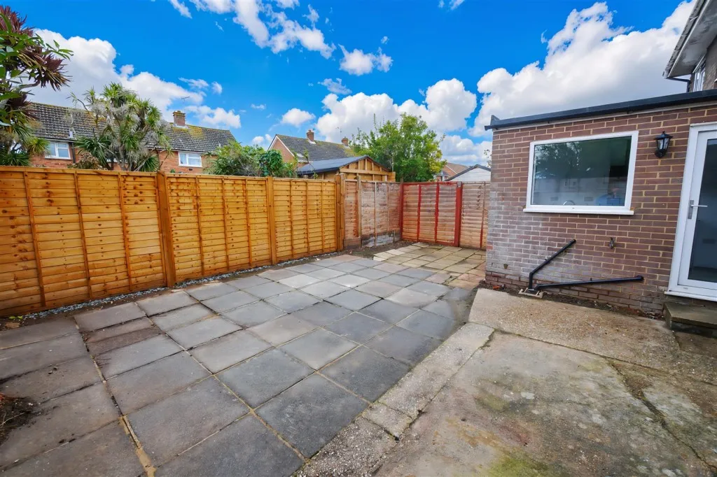 Henfield Close, Goring-By-Sea, BN12, photo 14
