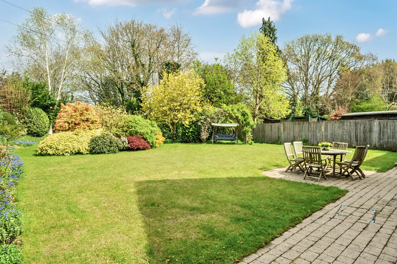 Hewshott Grove, Liphook, GU30, photo 2