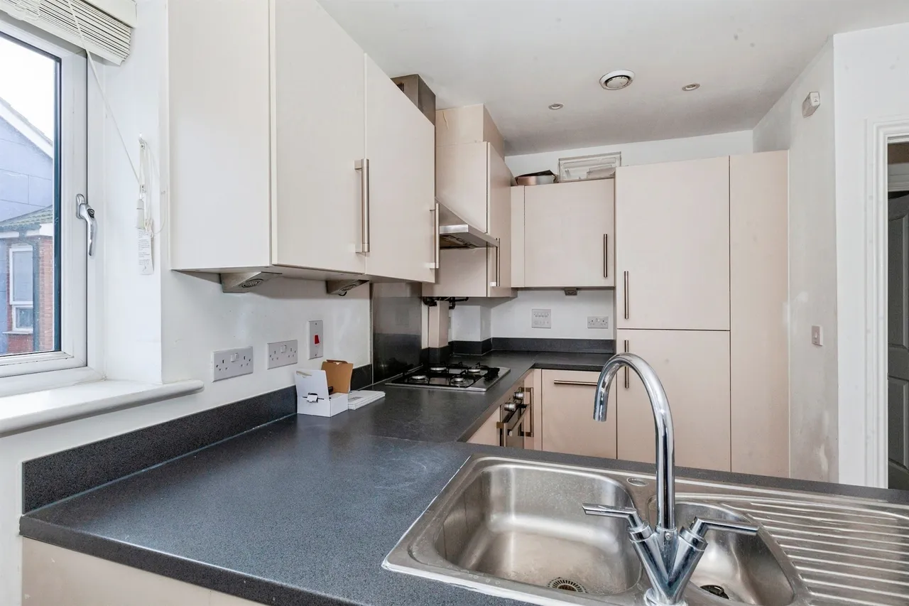 Chadwick Road, Slough, SL3, photo 6