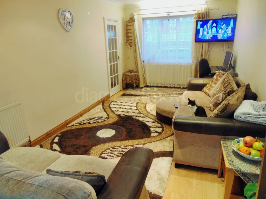 North Hyde Lane, Hounslow, TW5 0EQ, photo 3