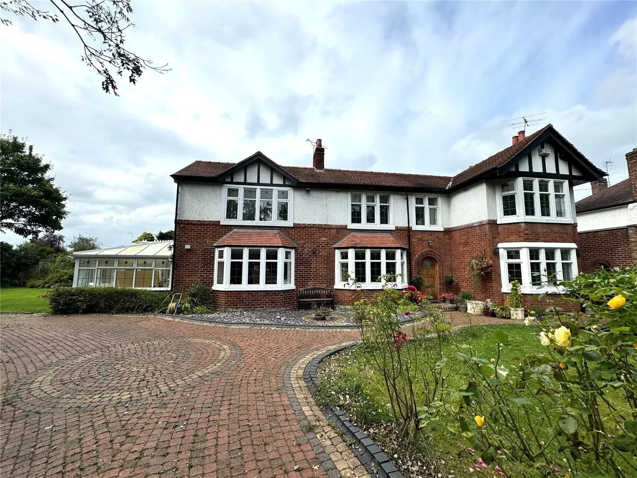 6 bed house for sale, Greenfield Crescent, Chester, CH2