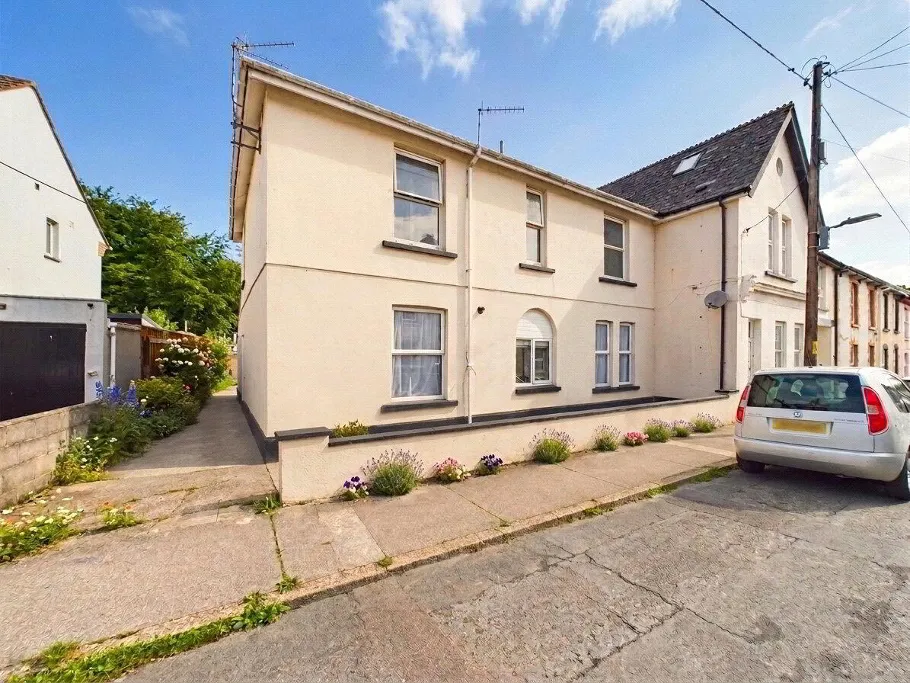 2 bed flat for sale, Okehampton, EX20