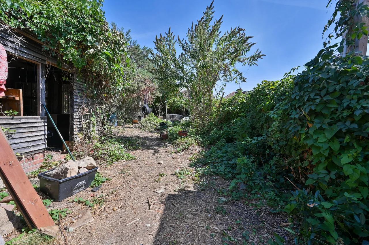 12 Oakfield Avenue, Harrow, photo 9