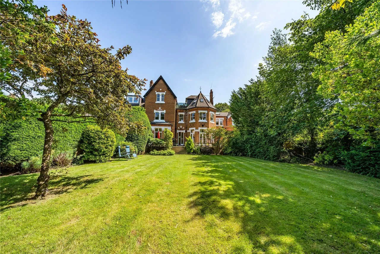 2 bed flat for sale — Chevender, Prince Imperial Road, Chislehurst, BR7