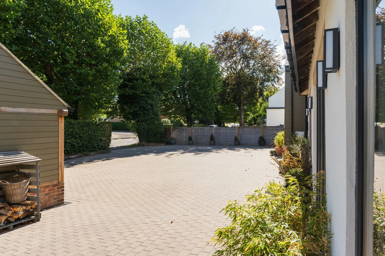The Green, Hasland, S41, photo 76