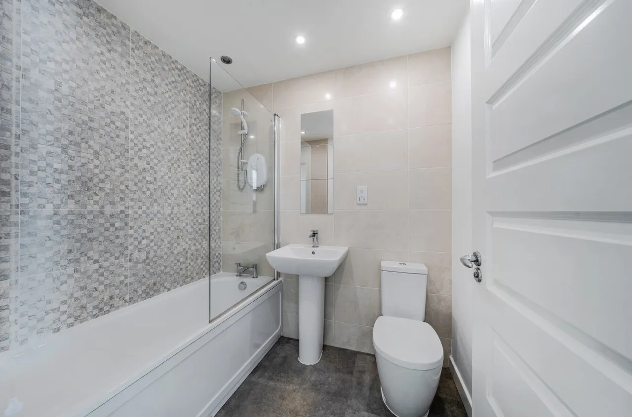 Norwood Drive, Menston, LS29, photo 9