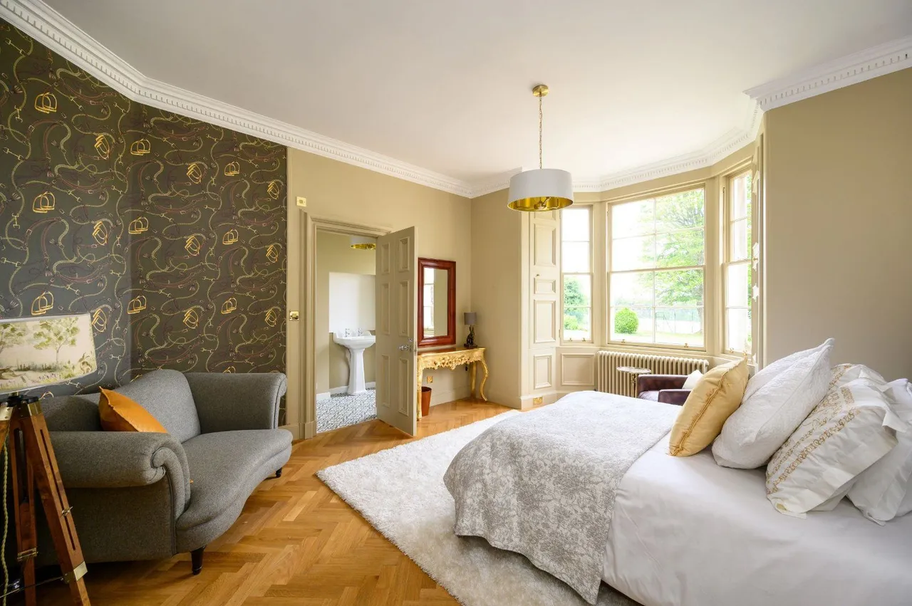 Ormiston Castle, Kirknewton, EH27, photo 21