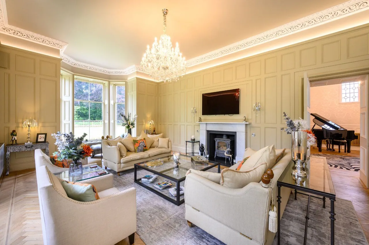Ormiston Castle, Kirknewton, EH27, photo 14