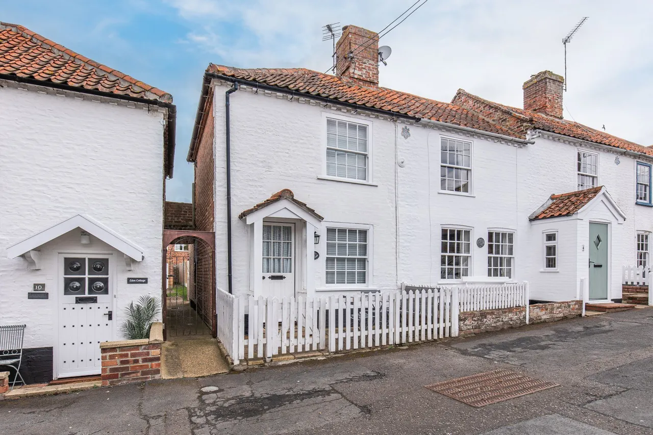 Restored Grade II Idyllic Cottage in, photo 4