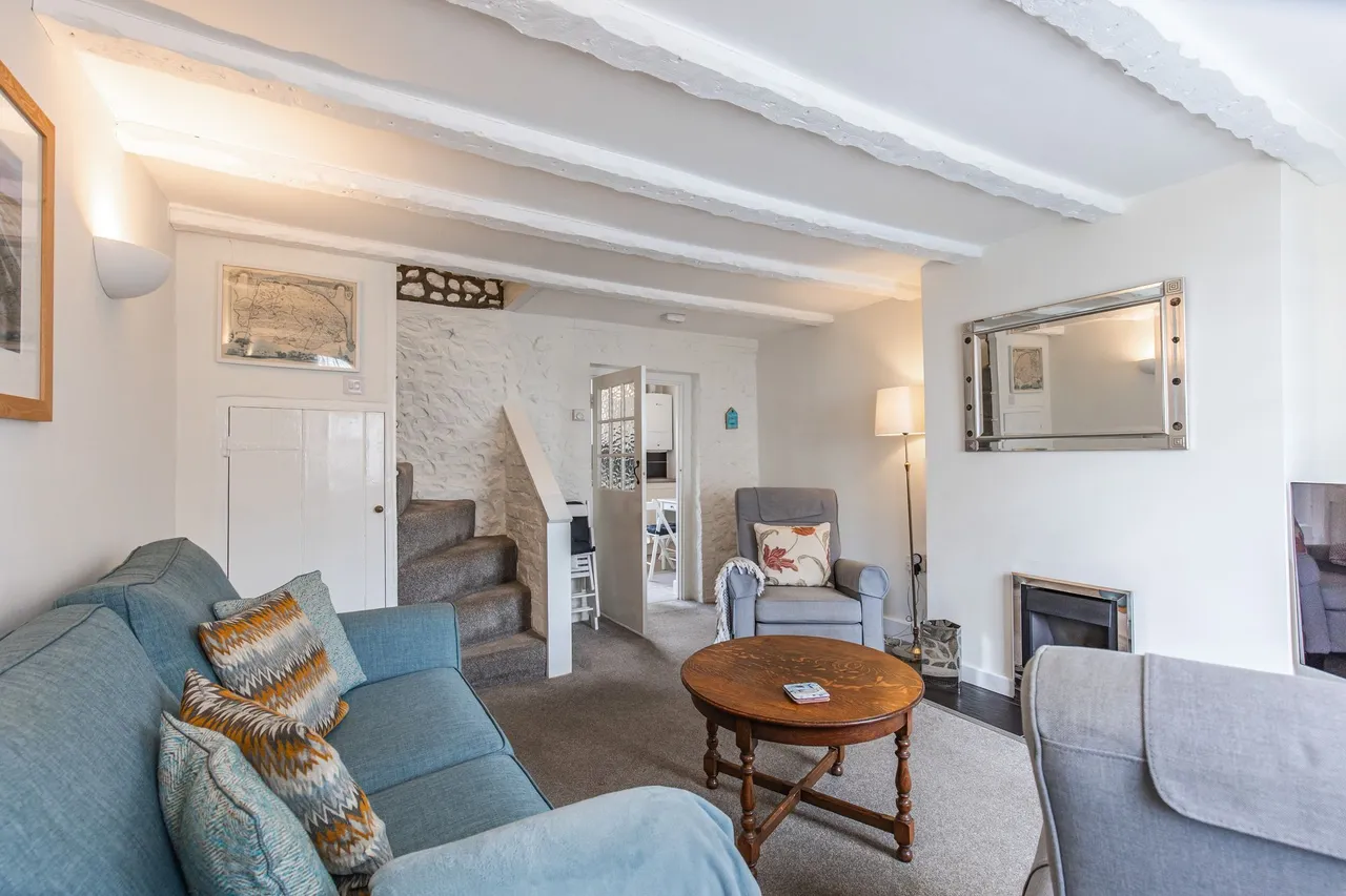 Restored Grade II Idyllic Cottage in, photo 8