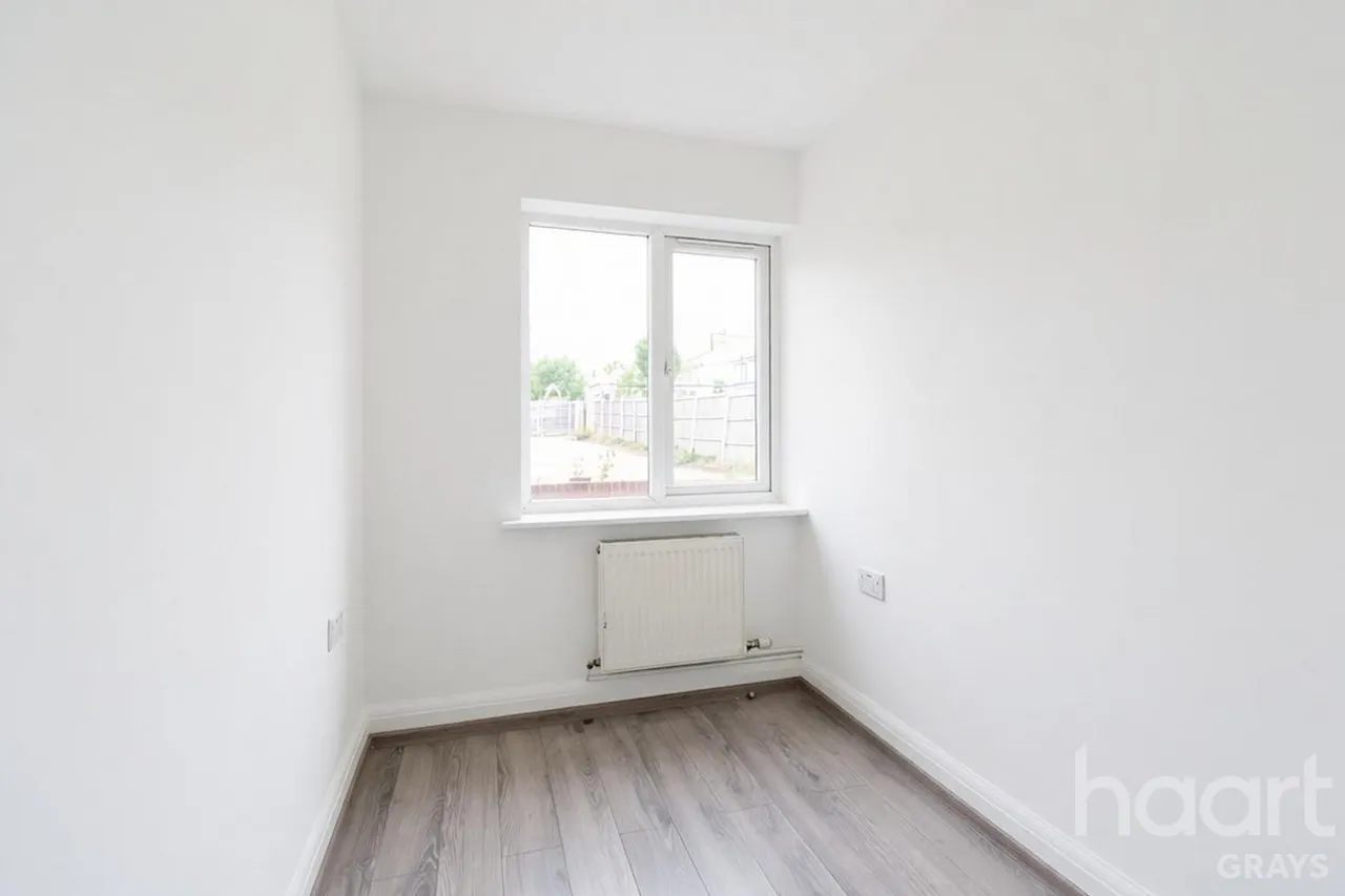London Road, West Thurrock, RM20, photo 10