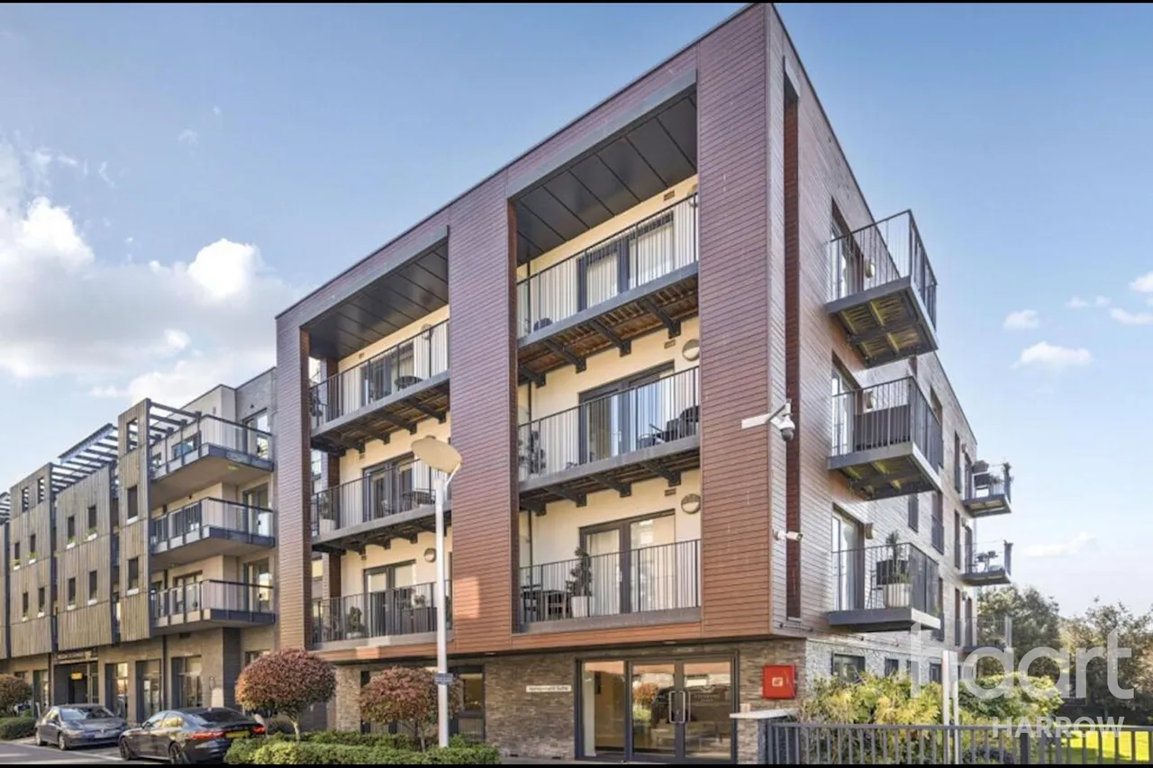 1 bed flat for sale, Howard Road, Stanmore, HA7