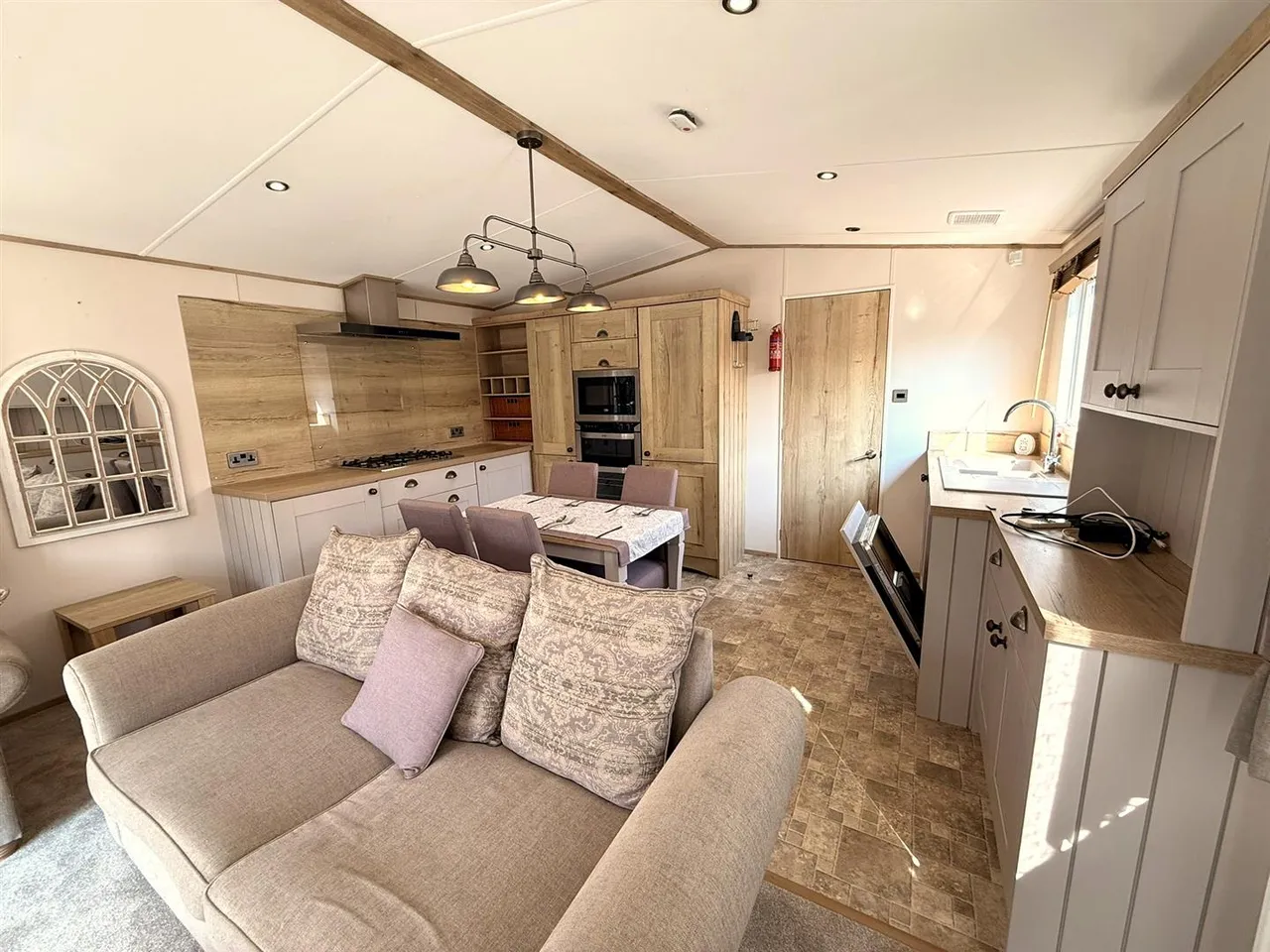 Little Lakeland Caravan Park, Wortwell, IP20, photo 2