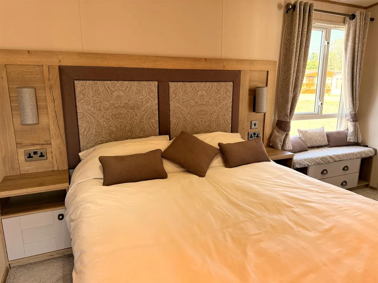Little Lakeland Caravan Park, Wortwell, IP20, photo 5