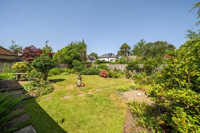 Ridgeway Close, Lightwater, GU18, photo 16