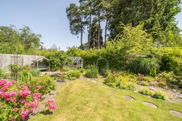 Ridgeway Close, Lightwater, GU18, photo 17