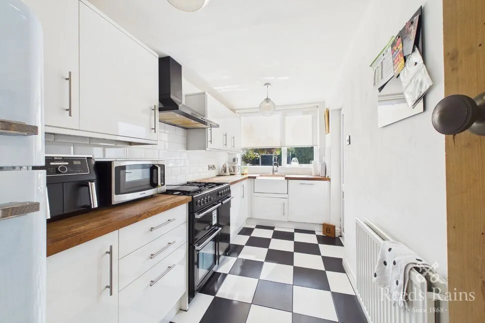 Portland Avenue, Pontefract, West Yorkshire, WF8, photo 10