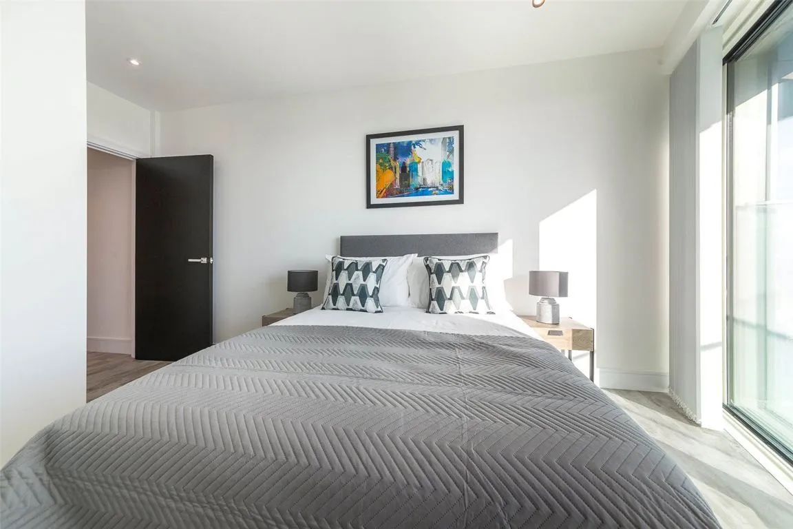 Portal Way, North Acton, photo 10