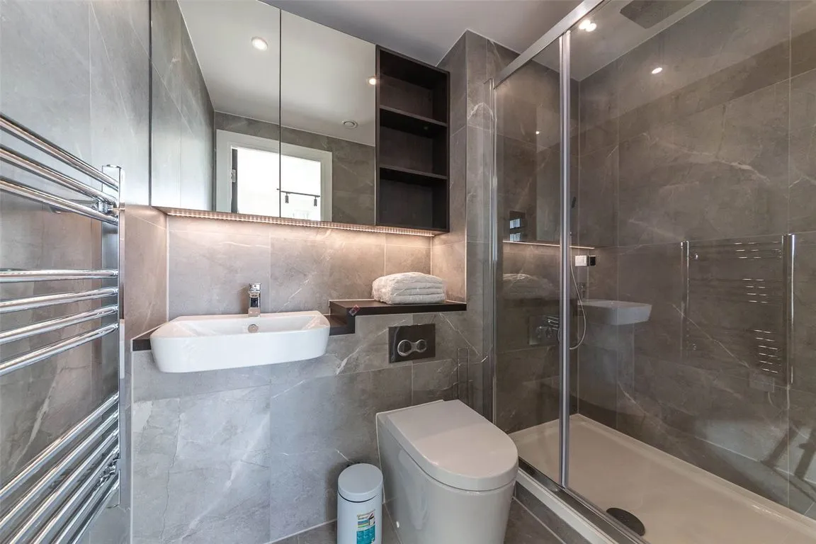 Portal Way, North Acton, photo 7