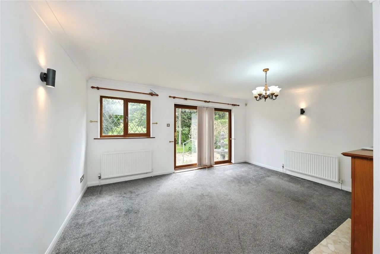 Tuxford Road, Boughton, Newark, Nottinghamshire, NG22, photo 7