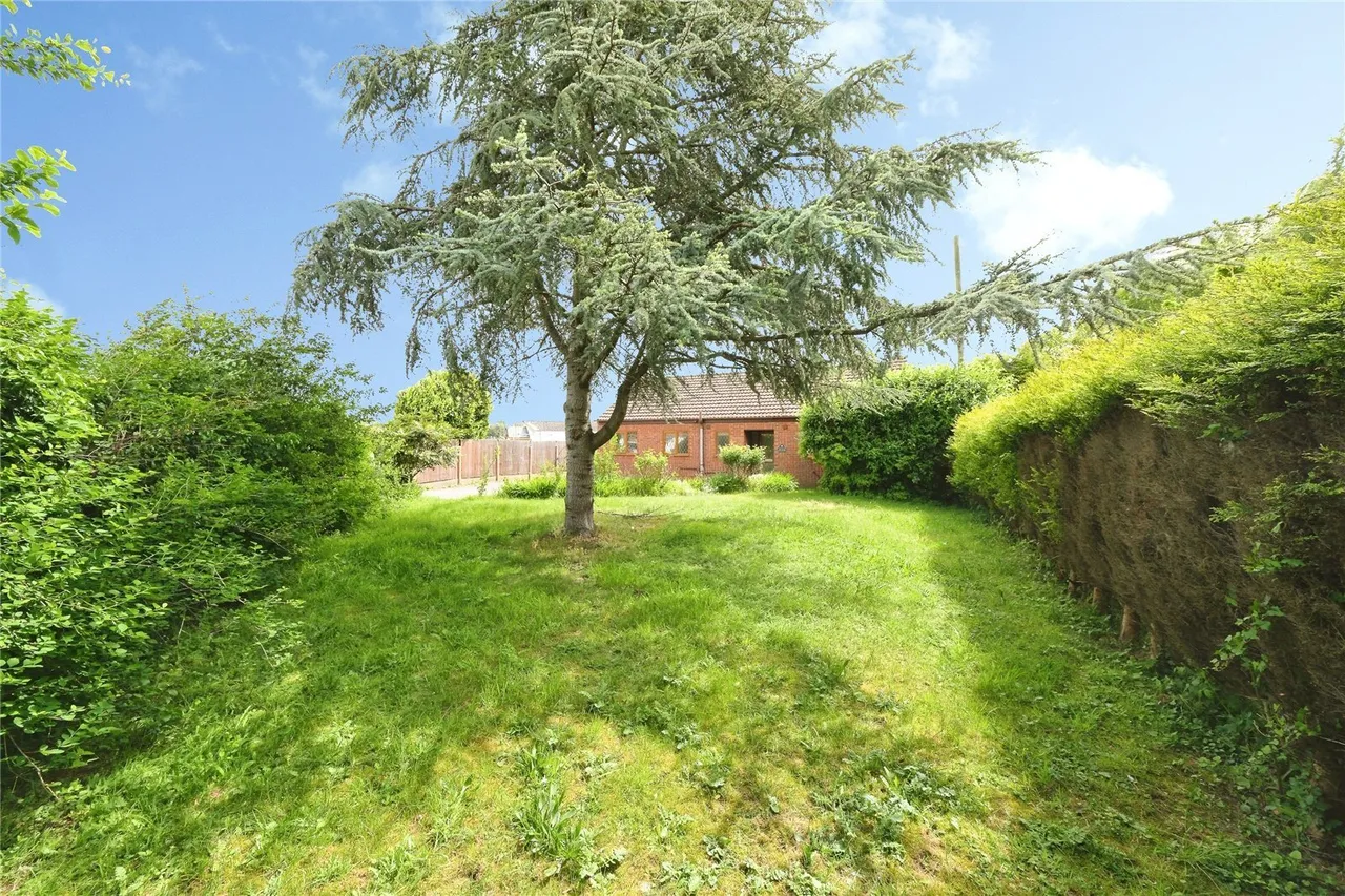 Tuxford Road, Boughton, Newark, Nottinghamshire, NG22, photo 18