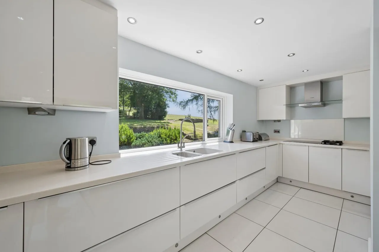 Chapel House, Whittlestone Head, photo 17