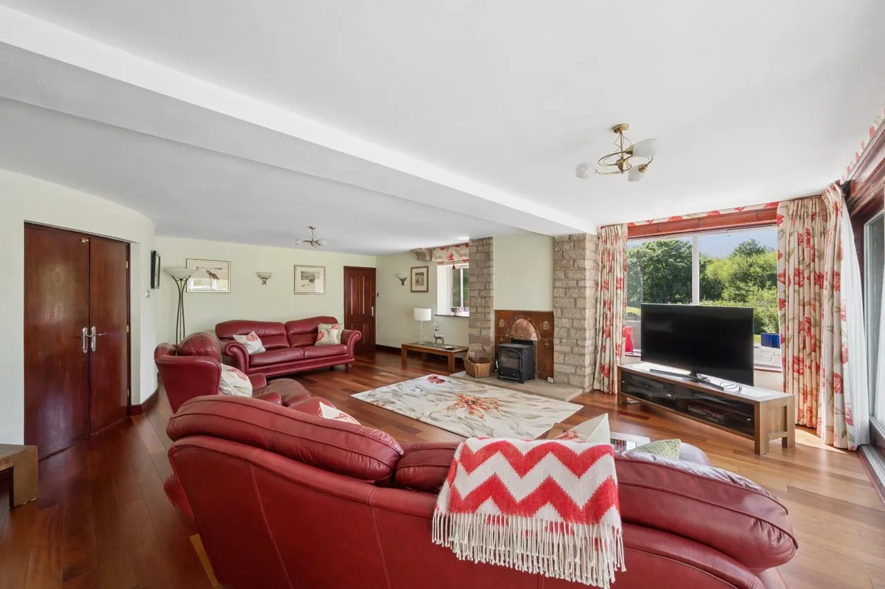Chapel House, Whittlestone Head, photo 9
